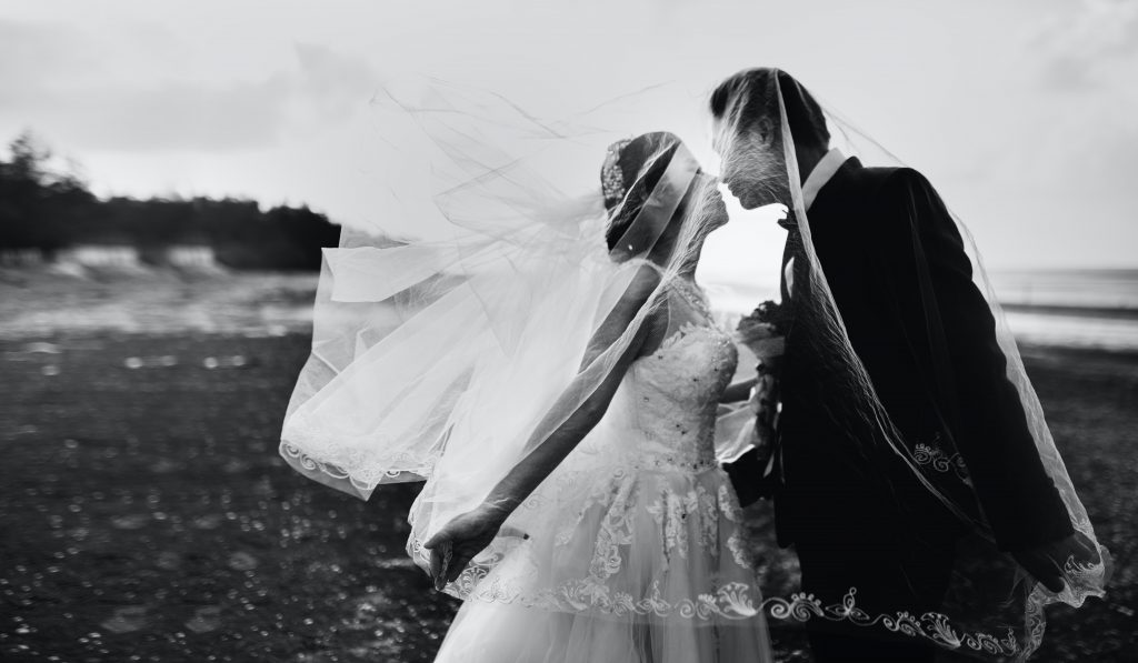 Le photographe de mariage : un choix important pour un des jours les plus importants de votre vie.